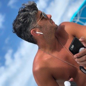 Meet your Posher, Jesus a